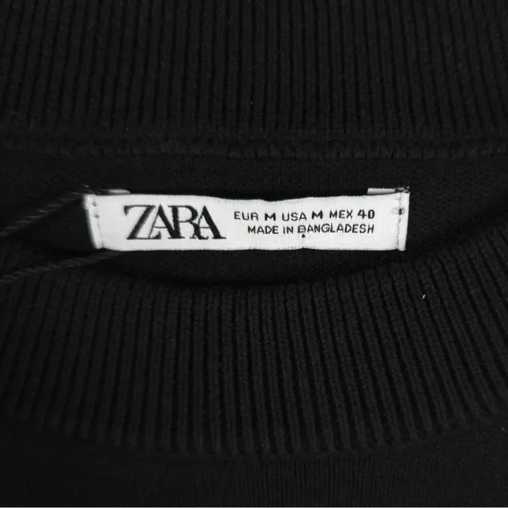 NWT ZARA “I’M OK WITH THIS” Text Print Black‎ Crew Neck Knit Pullover Sweater M